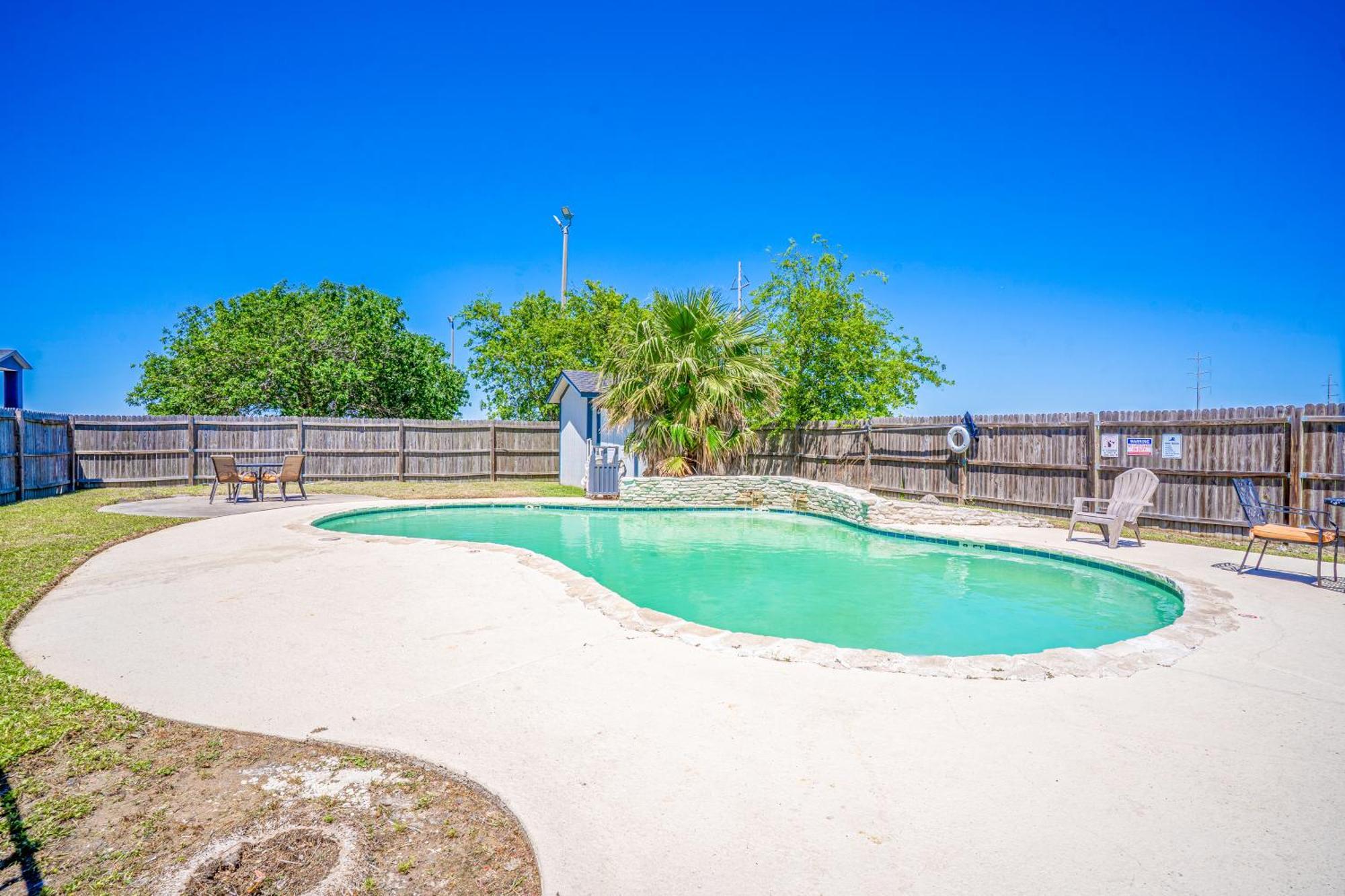 Executive Inn Port Lavaca By Oyo Exterior photo